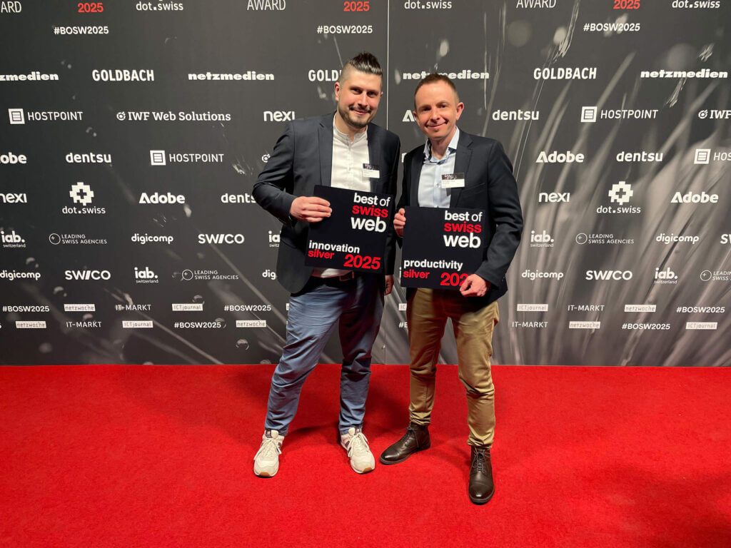 Robert and Philippe receive the award.